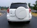 Super White - RAV4 4WD Photo No. 15
