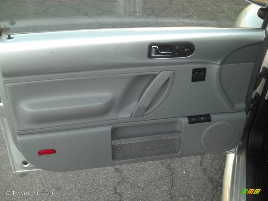 2000 New Beetle GLS TDI Coupe - Silver Metallic / Black photo #26