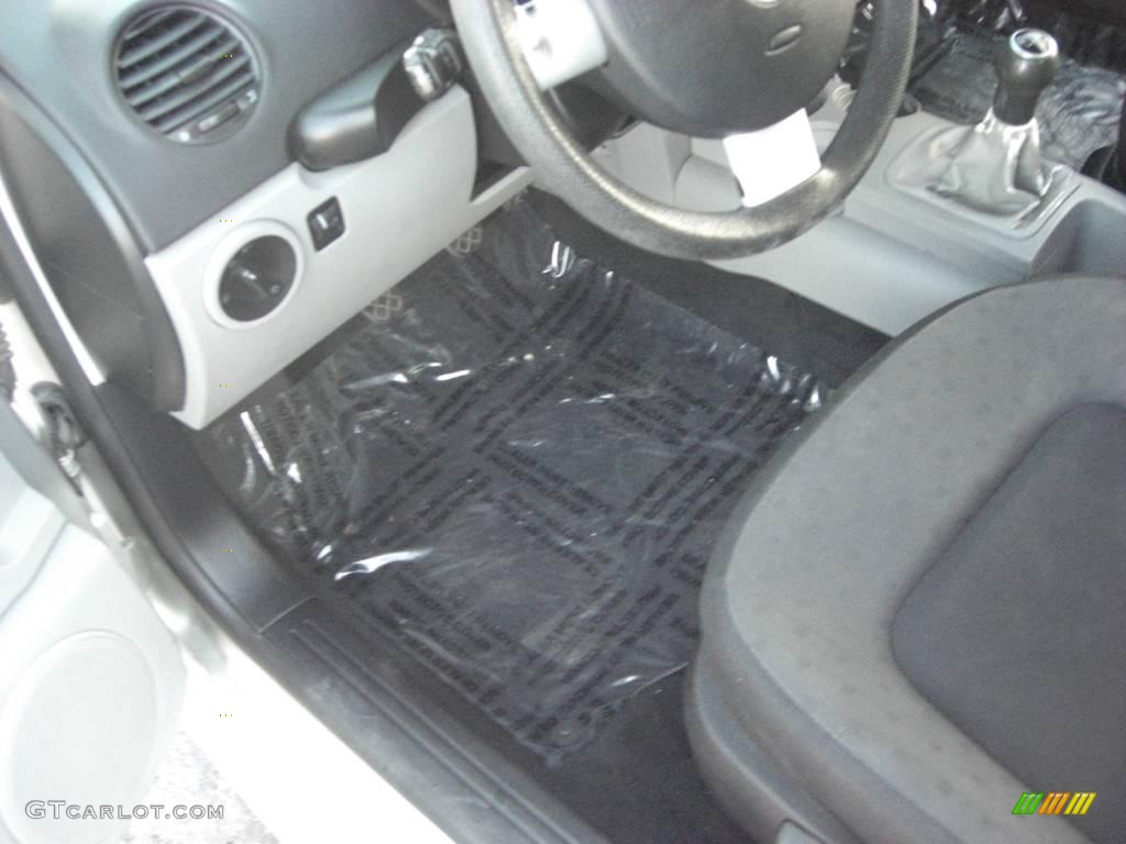 2000 New Beetle GLS TDI Coupe - Silver Metallic / Black photo #33