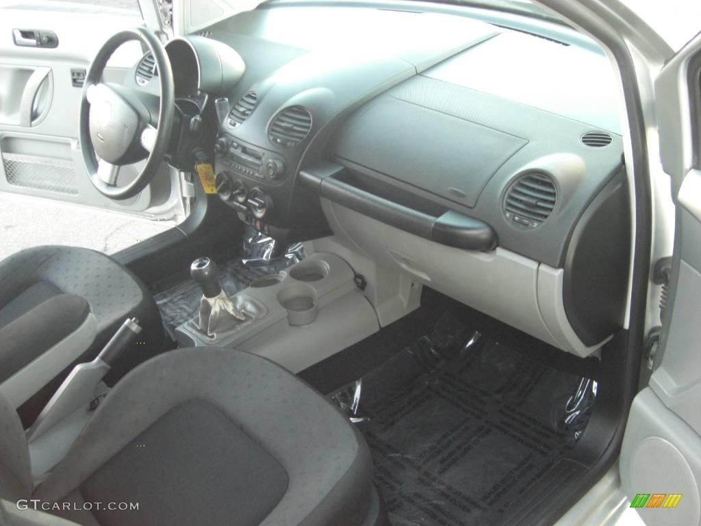 2000 New Beetle GLS TDI Coupe - Silver Metallic / Black photo #34