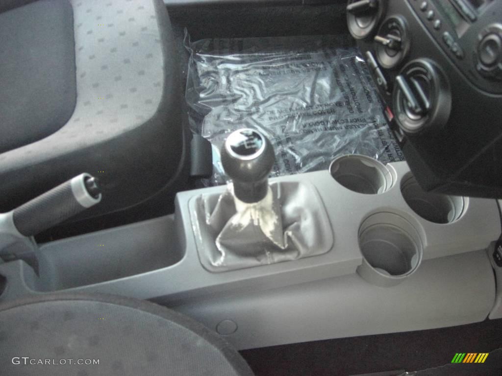 2000 New Beetle GLS TDI Coupe - Silver Metallic / Black photo #35