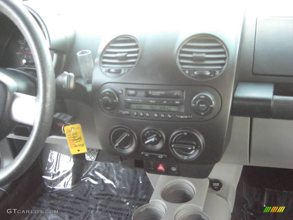 2000 New Beetle GLS TDI Coupe - Silver Metallic / Black photo #39