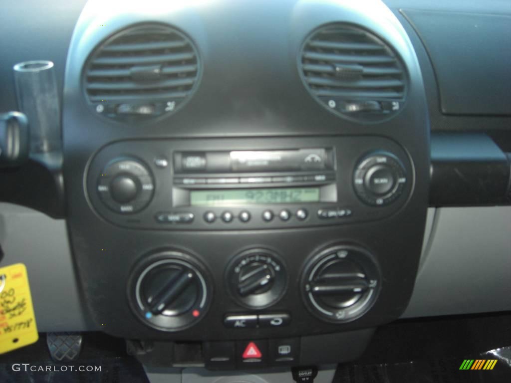 2000 New Beetle GLS TDI Coupe - Silver Metallic / Black photo #42