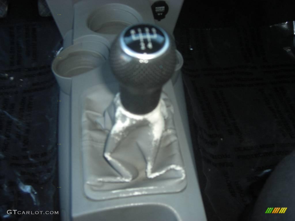 2000 New Beetle GLS TDI Coupe - Silver Metallic / Black photo #43