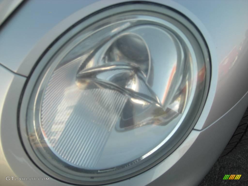 2000 New Beetle GLS TDI Coupe - Silver Metallic / Black photo #49