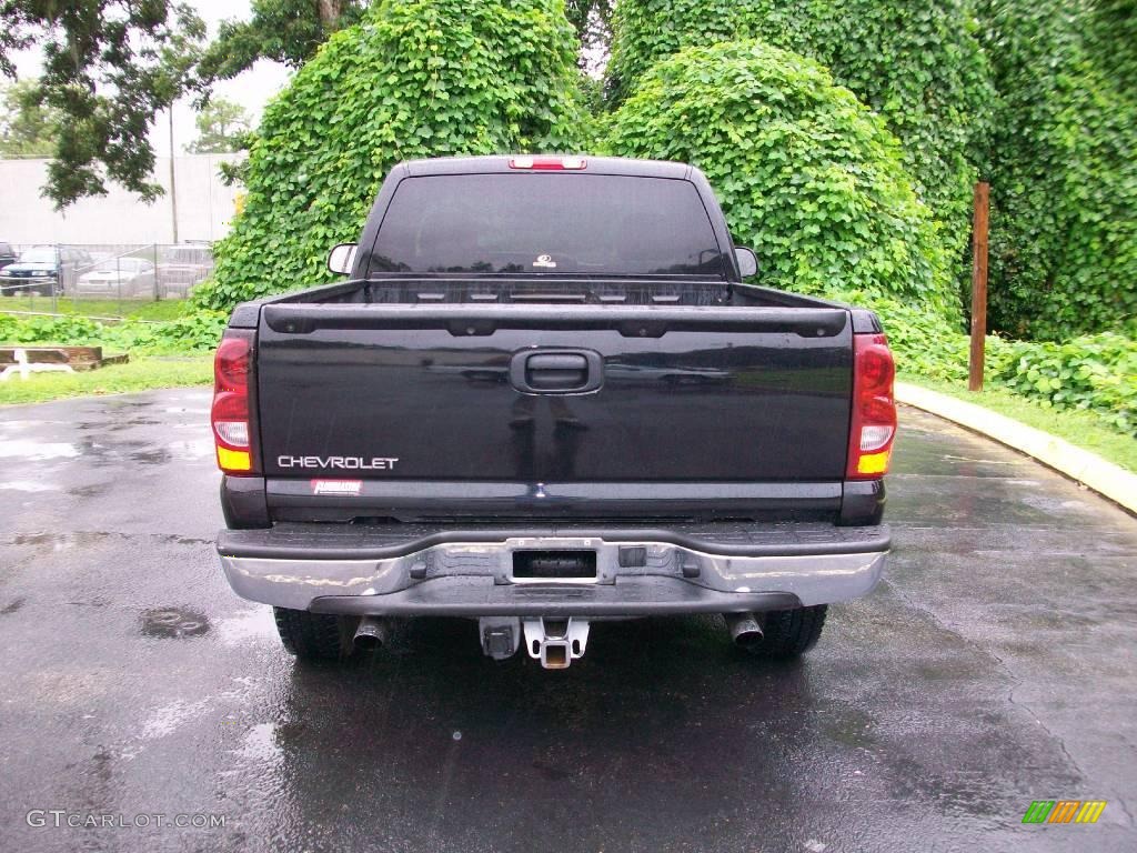 2003 Silverado 1500 LS Regular Cab 4x4 - Black / Dark Charcoal photo #4