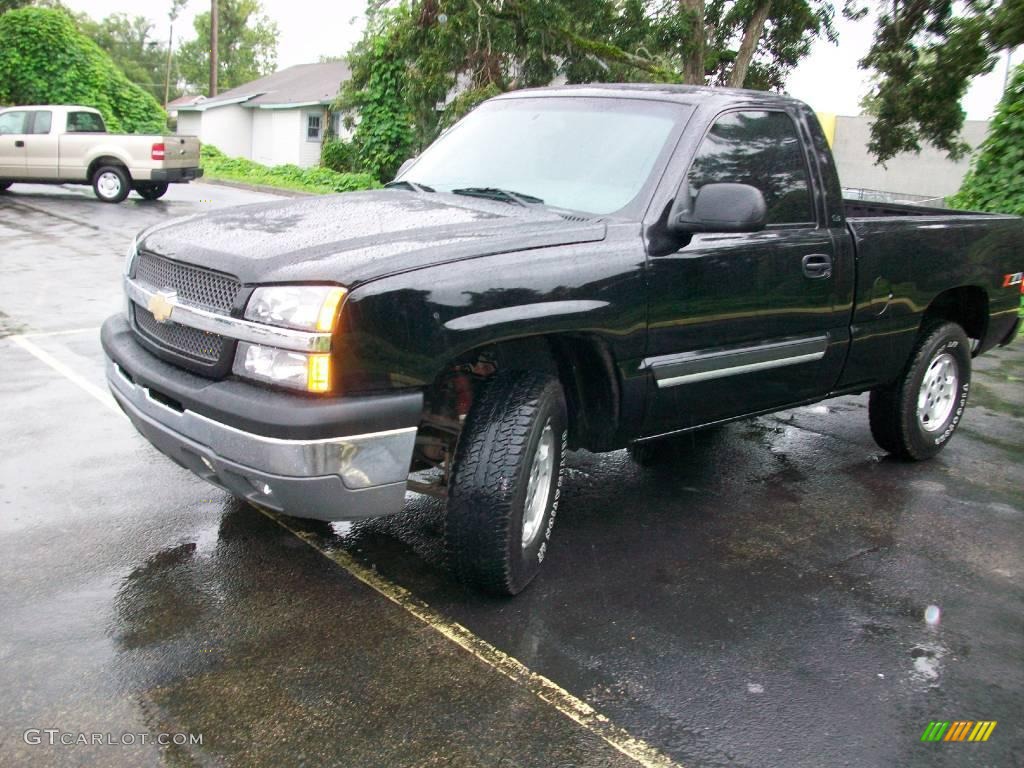 2003 Silverado 1500 LS Regular Cab 4x4 - Black / Dark Charcoal photo #7