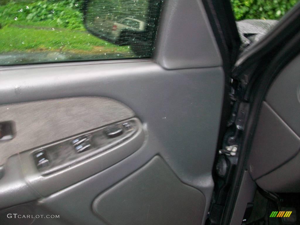 2003 Silverado 1500 LS Regular Cab 4x4 - Black / Dark Charcoal photo #9