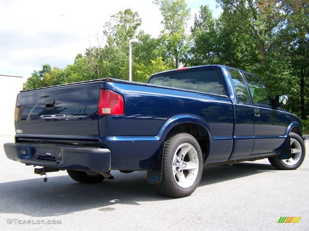 2001 S10 Extended Cab - Indigo Blue Metallic / Graphite photo #8