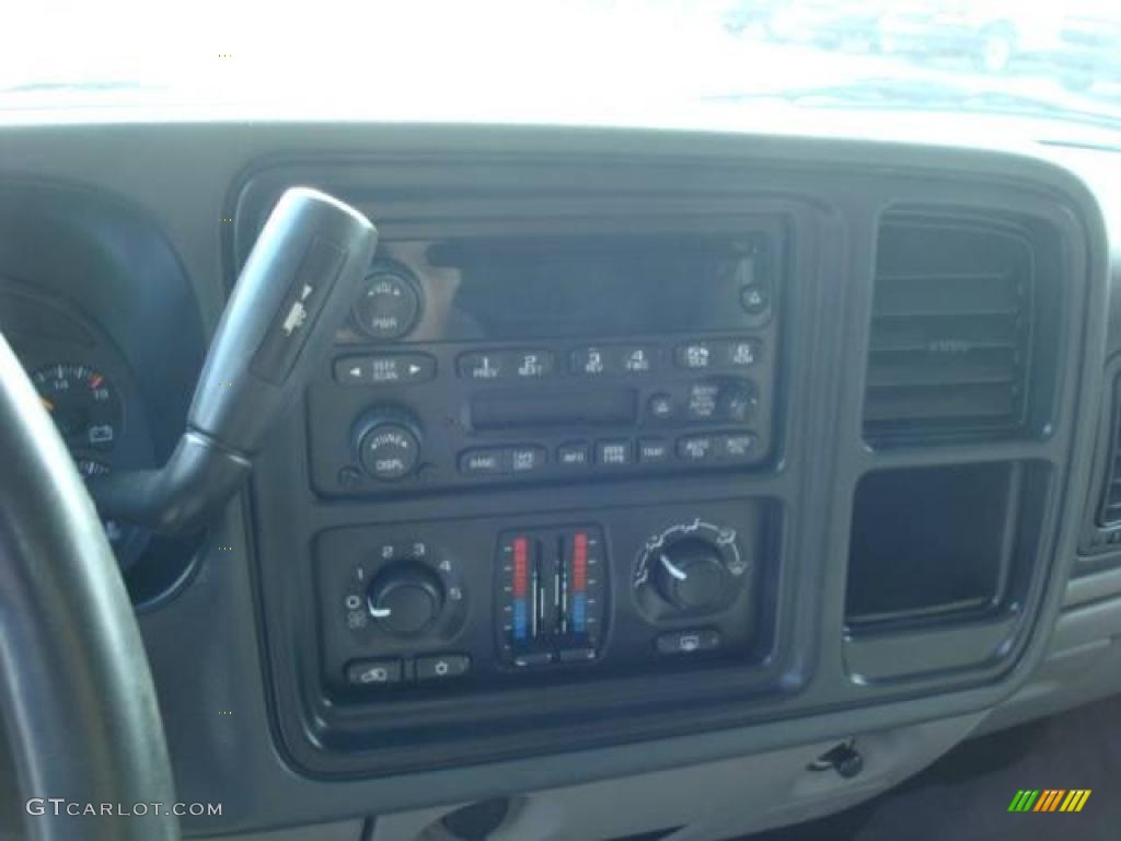 2004 Tahoe LS 4x4 - Dark Blue Metallic / Gray/Dark Charcoal photo #13