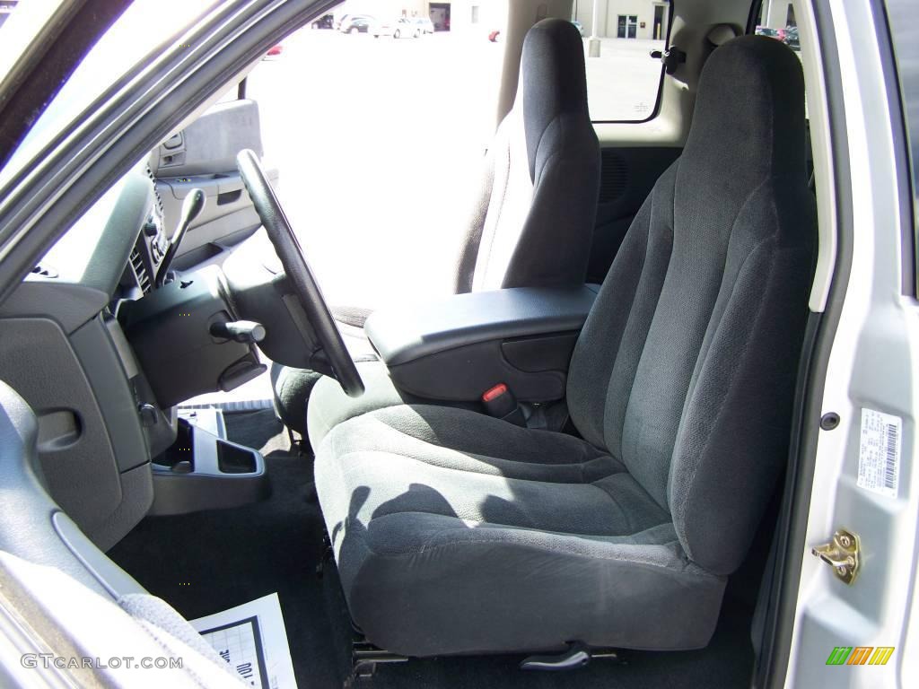 2004 Dakota SLT Club Cab - Bright Silver Metallic / Dark Slate Gray photo #9