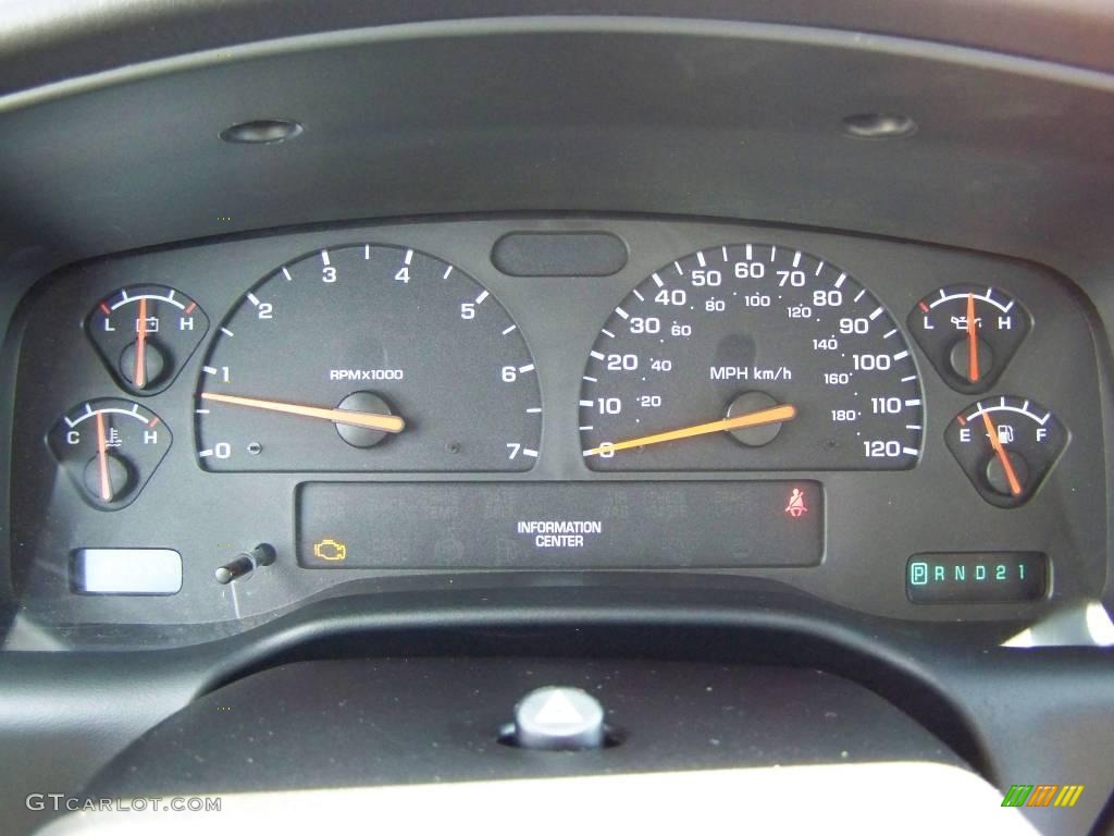 2004 Dakota SLT Club Cab - Bright Silver Metallic / Dark Slate Gray photo #14