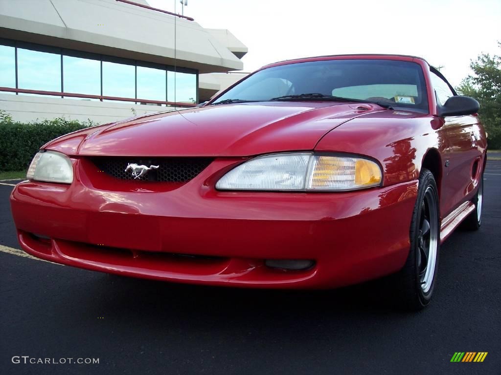 1996 Mustang GT Convertible - Rio Red / Black/Beige photo #9