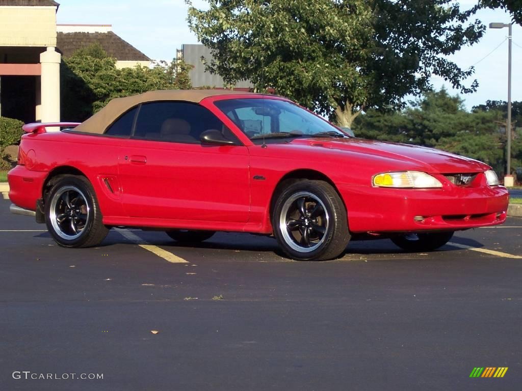 1996 Mustang GT Convertible - Rio Red / Black/Beige photo #14