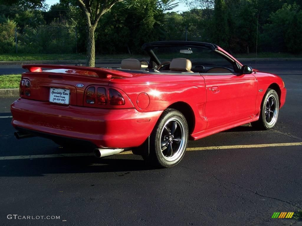 1996 Mustang GT Convertible - Rio Red / Black/Beige photo #22