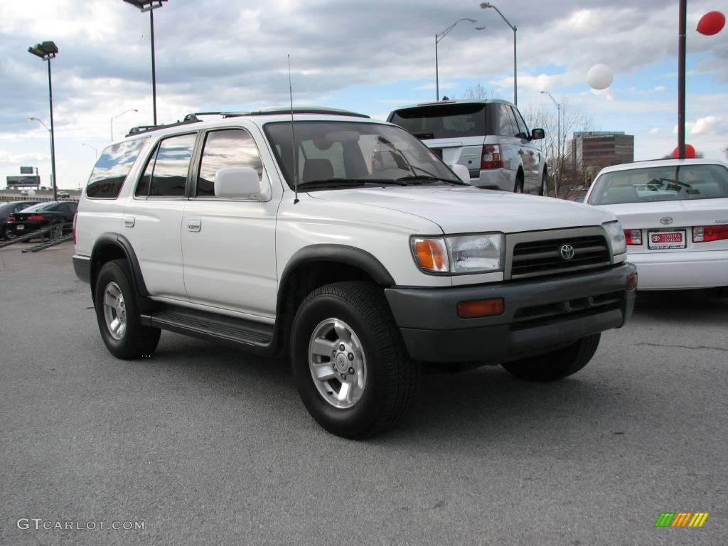 1998 4Runner SR5 - White / Oak photo #4