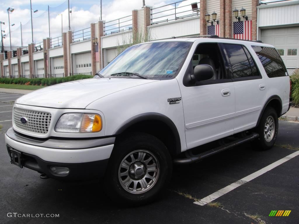 2001 Expedition XLT 4x4 - Oxford White / Medium Graphite photo #1