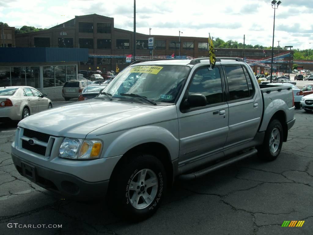 2001 Explorer Sport Trac 4x4 - Silver Frost Metallic / Dark Graphite photo #16