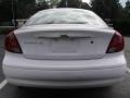 2001 Vibrant White Ford Taurus SE  photo #5