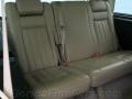2006 Light Tundra Metallic Lincoln Navigator Luxury 4x4  photo #16