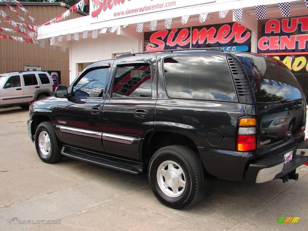 2004 Yukon SLE 4x4 - Carbon Metallic / Pewter/Dark Pewter photo #3