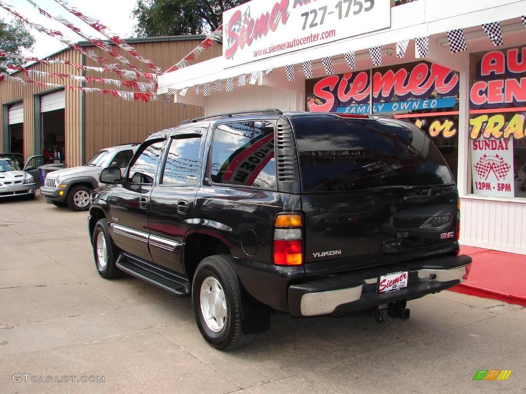 2004 Yukon SLE 4x4 - Carbon Metallic / Pewter/Dark Pewter photo #13