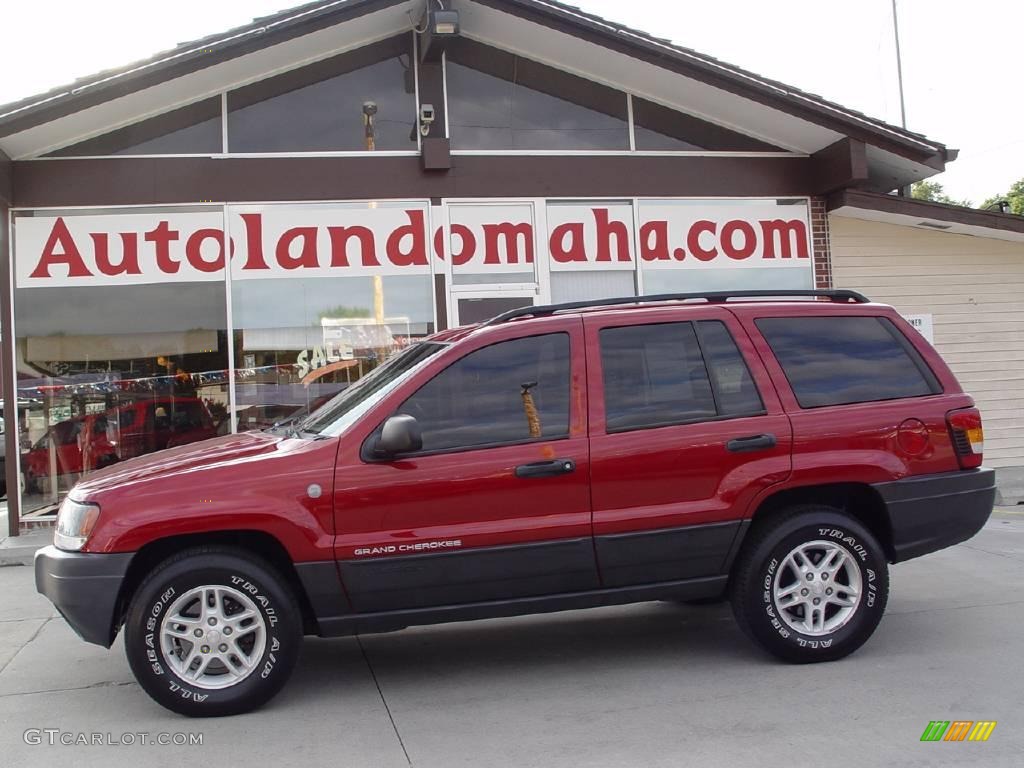 2004 Grand Cherokee Laredo 4x4 - Inferno Red Pearl / Taupe photo #1