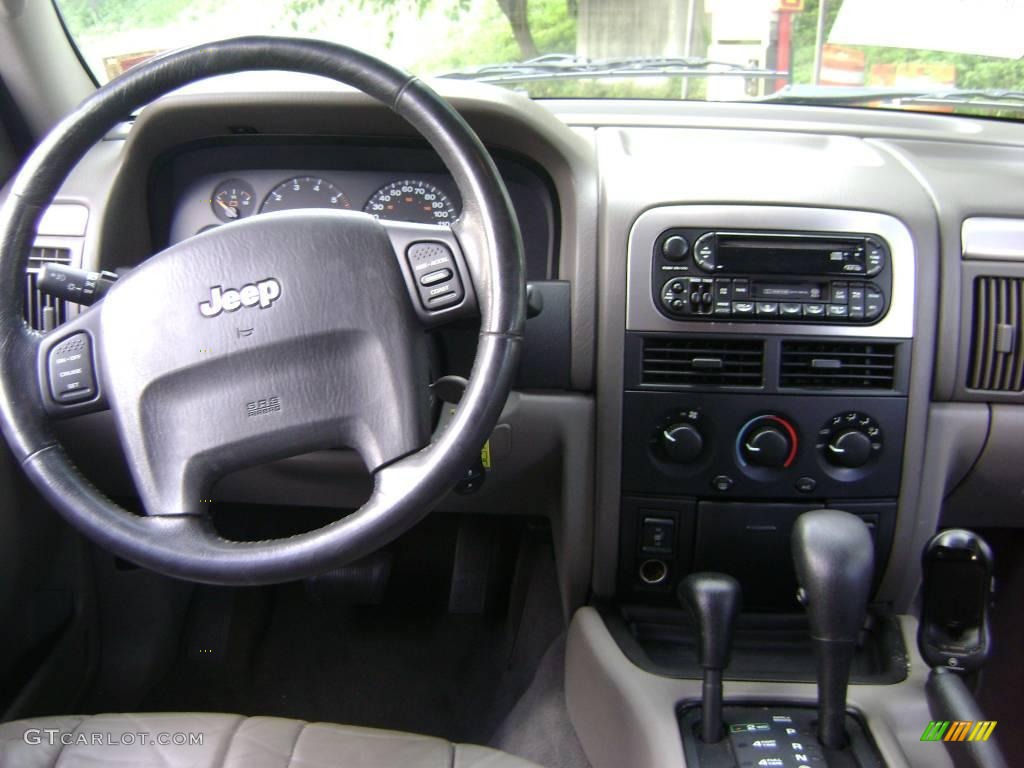 2002 Grand Cherokee Laredo 4x4 - Steel Blue Pearlcoat / Dark Slate Gray/Light Slate Gray photo #17