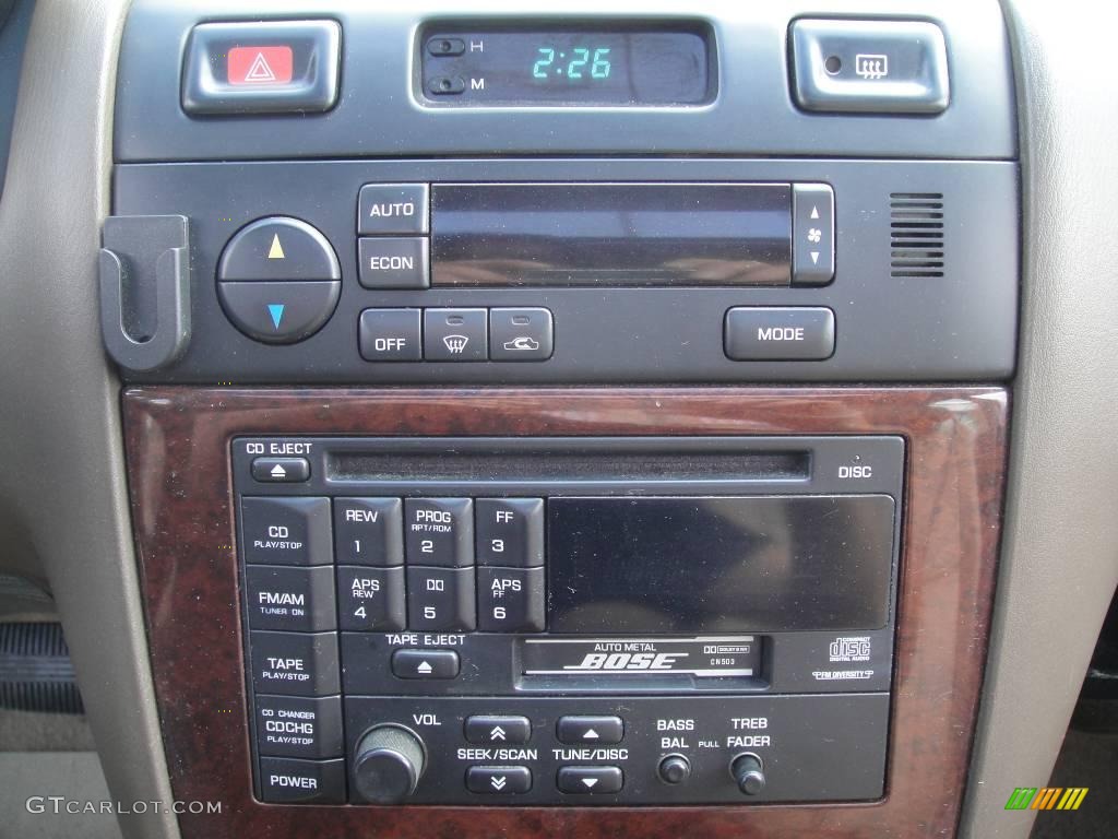 1995 Maxima SE - Arctic White Pearl / Beige photo #12