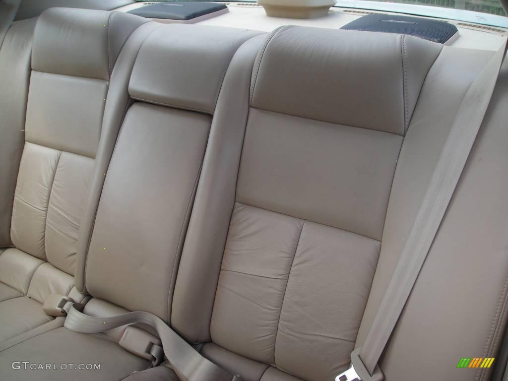 1995 Maxima SE - Arctic White Pearl / Beige photo #14
