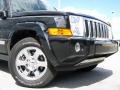 Black Clearcoat - Commander Limited 4x4 Photo No. 10