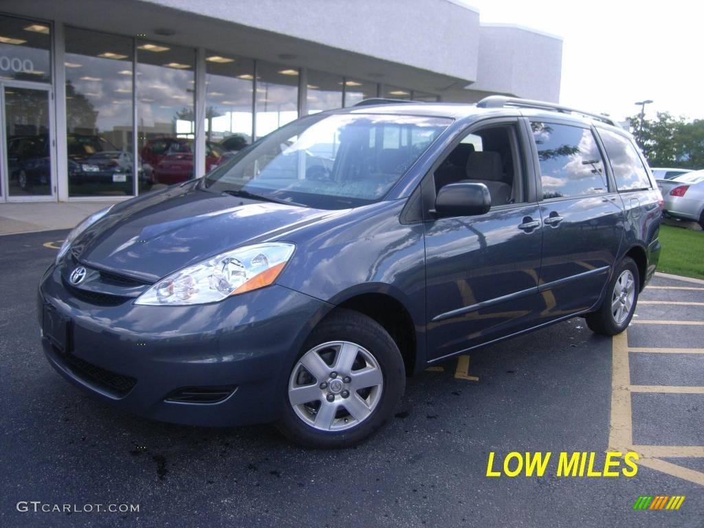 Slate Metallic Toyota Sienna