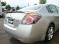 Radiant Silver Metallic - Altima 3.5 SE Photo No. 19