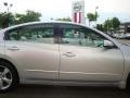 Radiant Silver Metallic - Altima 3.5 SE Photo No. 20