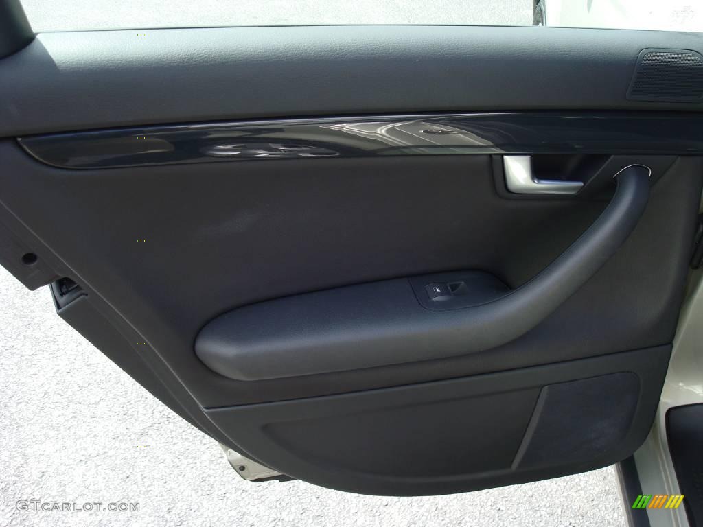 2004 A4 1.8T quattro Sedan - Champagne Metallic / Ebony photo #23