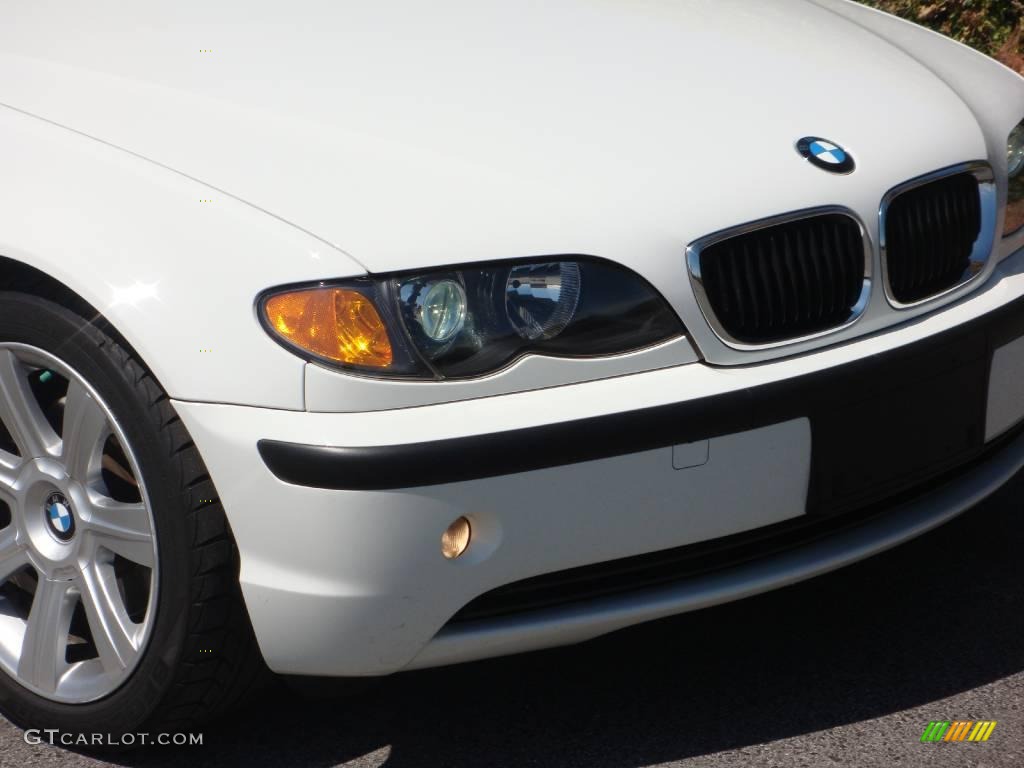 2003 3 Series 325i Sedan - Alpine White / Sand photo #10