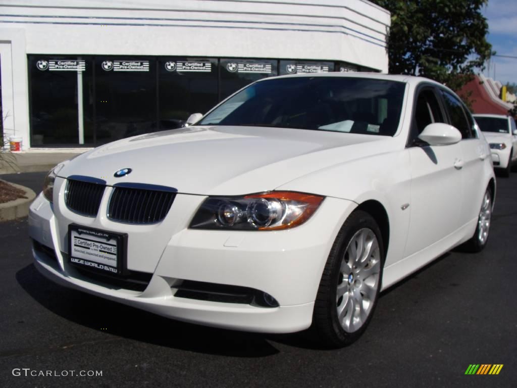 2006 3 Series 330i Sedan - Alpine White / Black photo #1