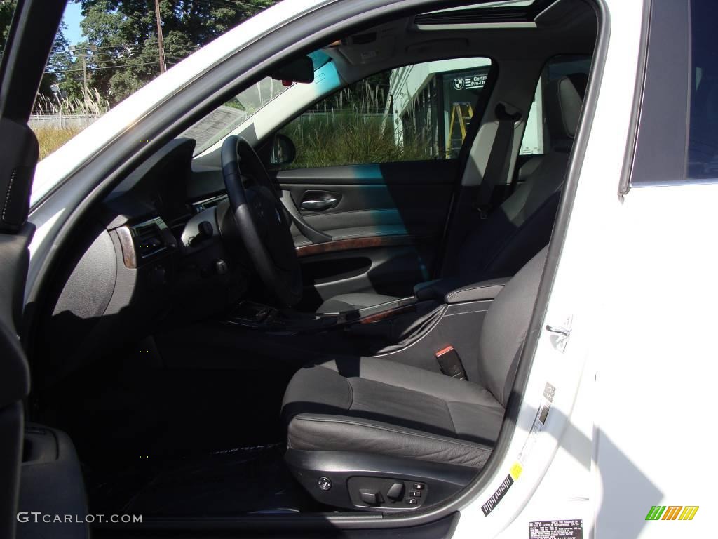 2006 3 Series 330i Sedan - Alpine White / Black photo #8