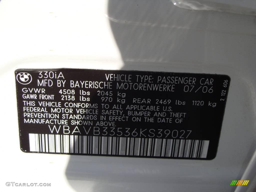 2006 3 Series 330i Sedan - Alpine White / Black photo #15