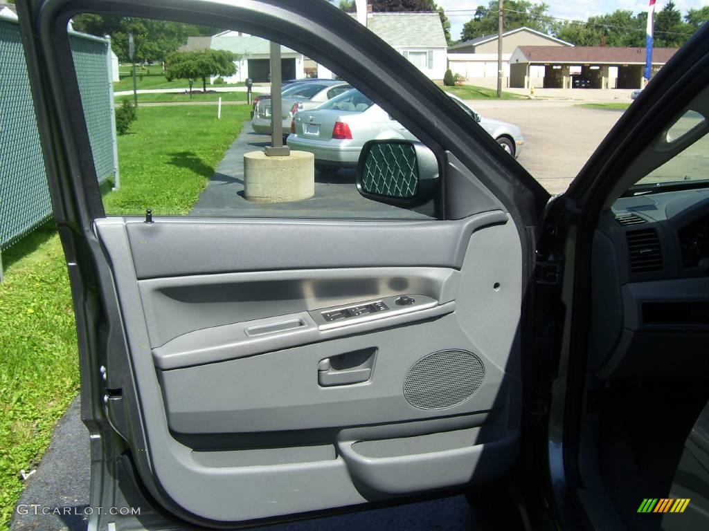 2007 Grand Cherokee Laredo 4x4 - Mineral Gray Metallic / Medium Slate Gray photo #6