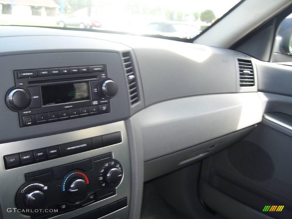 2007 Grand Cherokee Laredo 4x4 - Mineral Gray Metallic / Medium Slate Gray photo #11