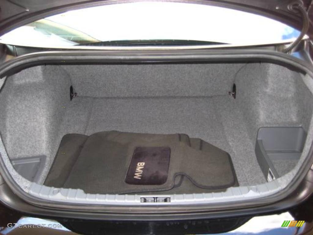 2006 3 Series 325xi Sedan - Jet Black / Black photo #17