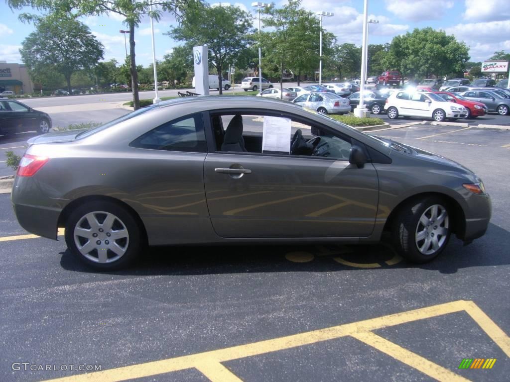 2006 Civic LX Coupe - Galaxy Gray Metallic / Gray photo #6