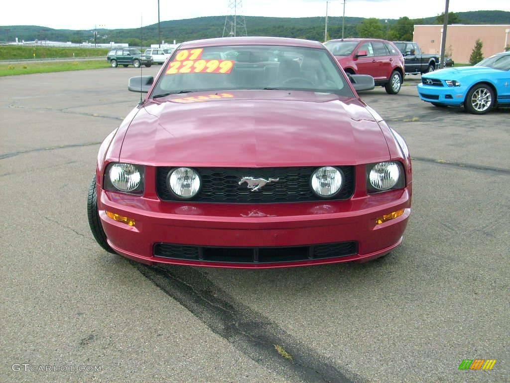 2007 Mustang GT Premium Coupe - Redfire Metallic / Light Graphite photo #2