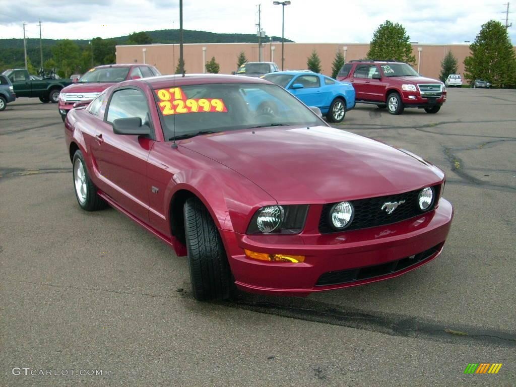 2007 Mustang GT Premium Coupe - Redfire Metallic / Light Graphite photo #3