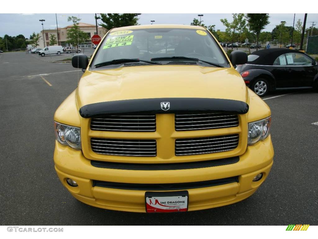 2005 Ram 1500 SLT Rumble Bee Quad Cab 4x4 - Solar Yellow / Dark Slate Gray photo #2