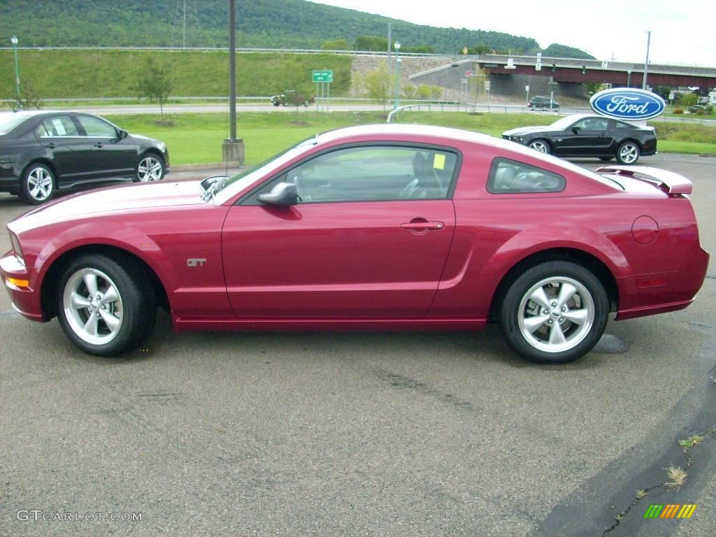 2007 Mustang GT Premium Coupe - Redfire Metallic / Light Graphite photo #16