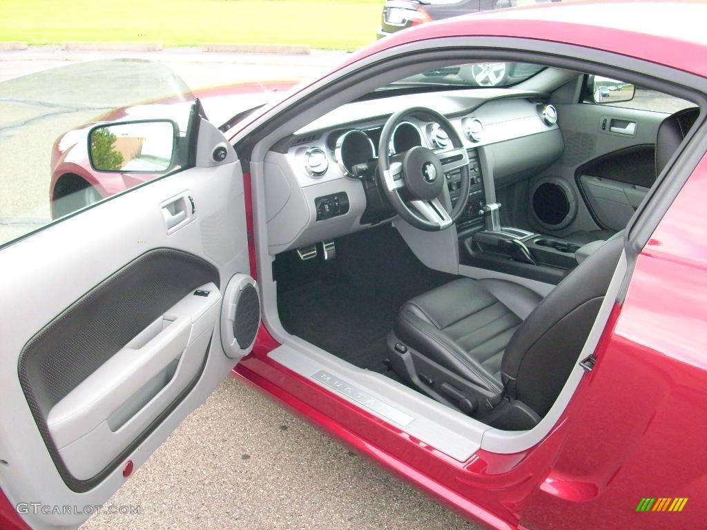 2007 Mustang GT Premium Coupe - Redfire Metallic / Light Graphite photo #17