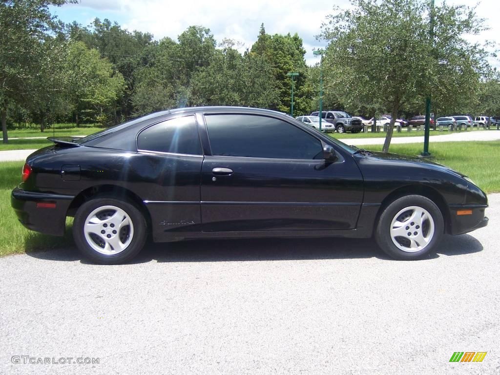 2005 Sunfire Coupe - Black / Graphite photo #8