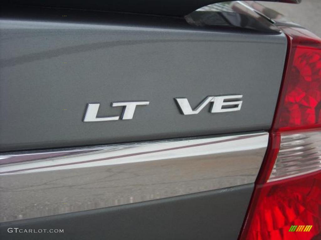 2004 Malibu LT V6 Sedan - Medium Gray Metallic / Gray photo #25